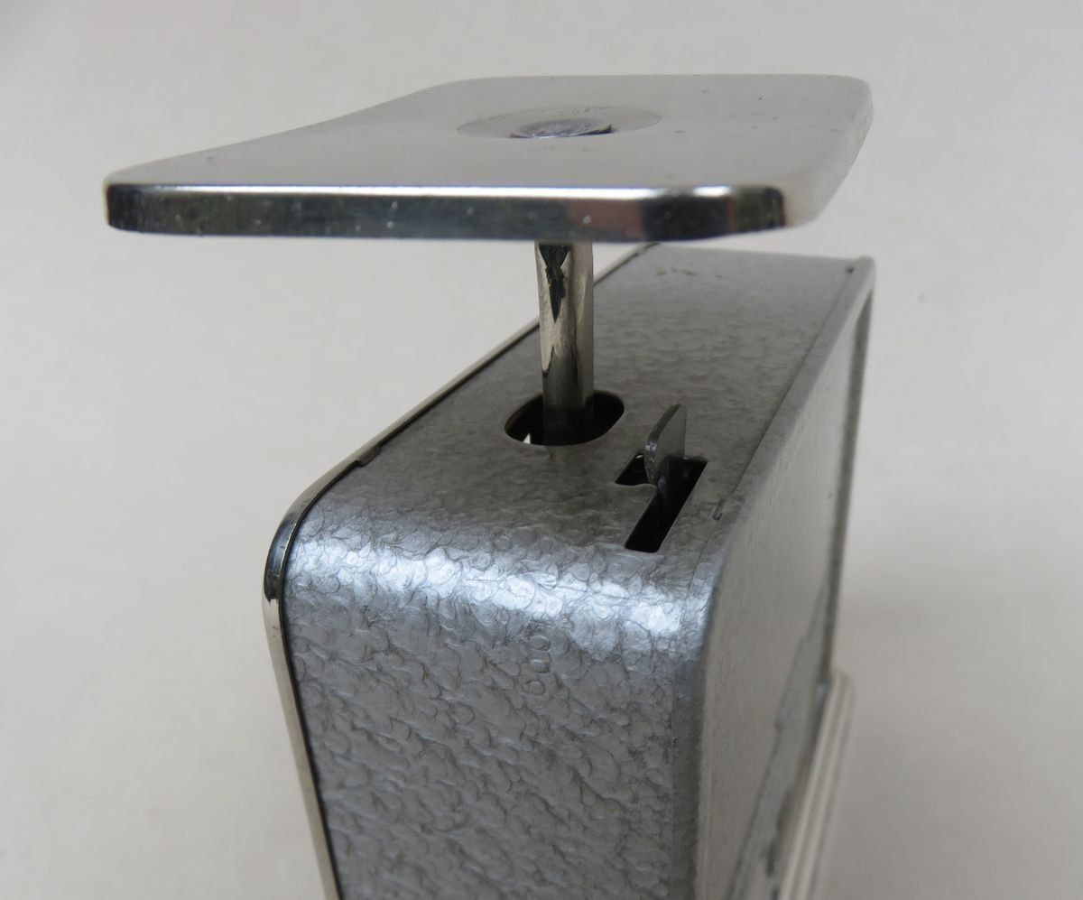 510.85 Vintage Art Deco Letter Scale From Jakob Maul photo