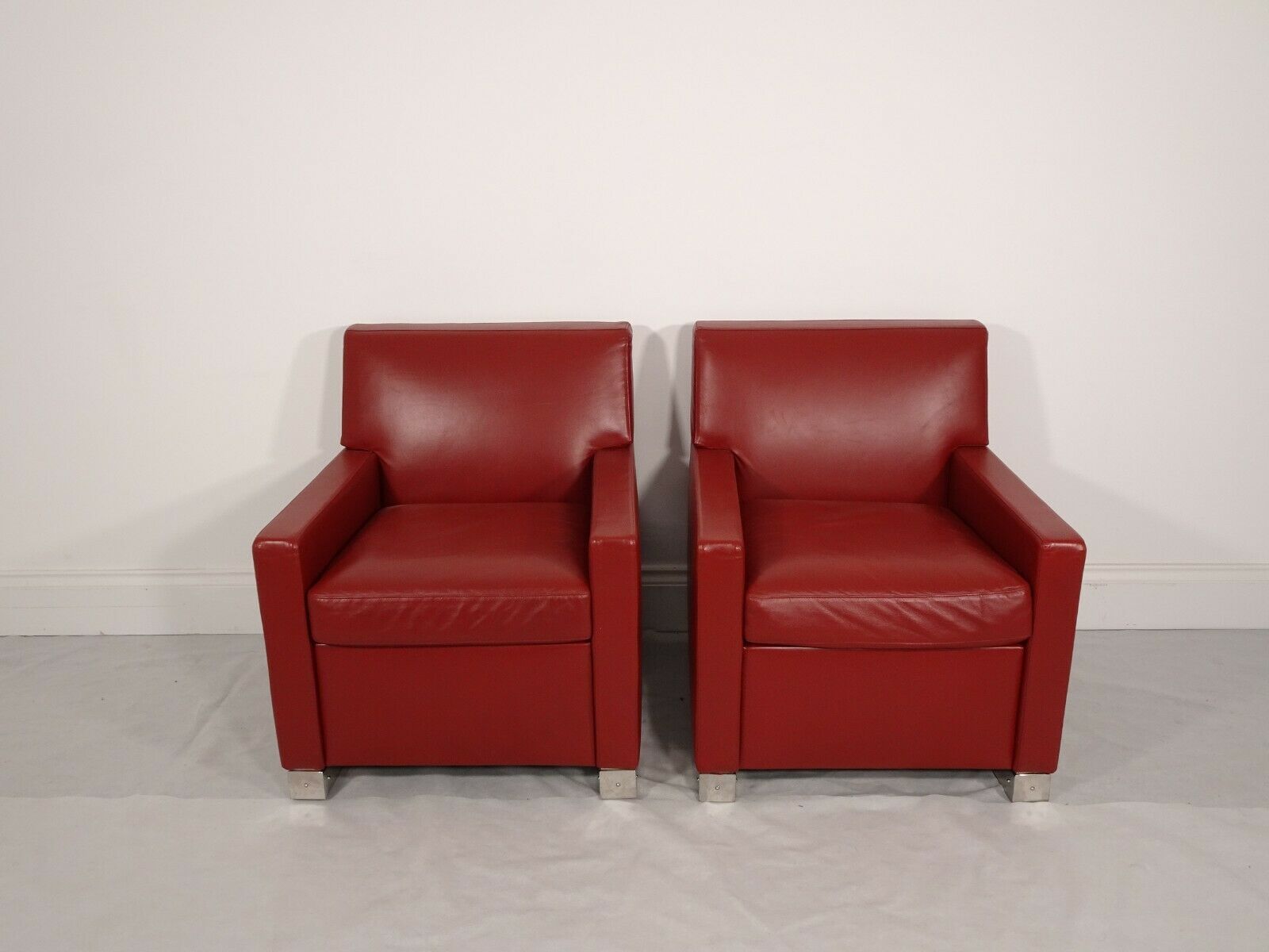 Stunning Pair Of Bb Italia Imprimatur Armchairs In Oxblood Red Leather photo for sale