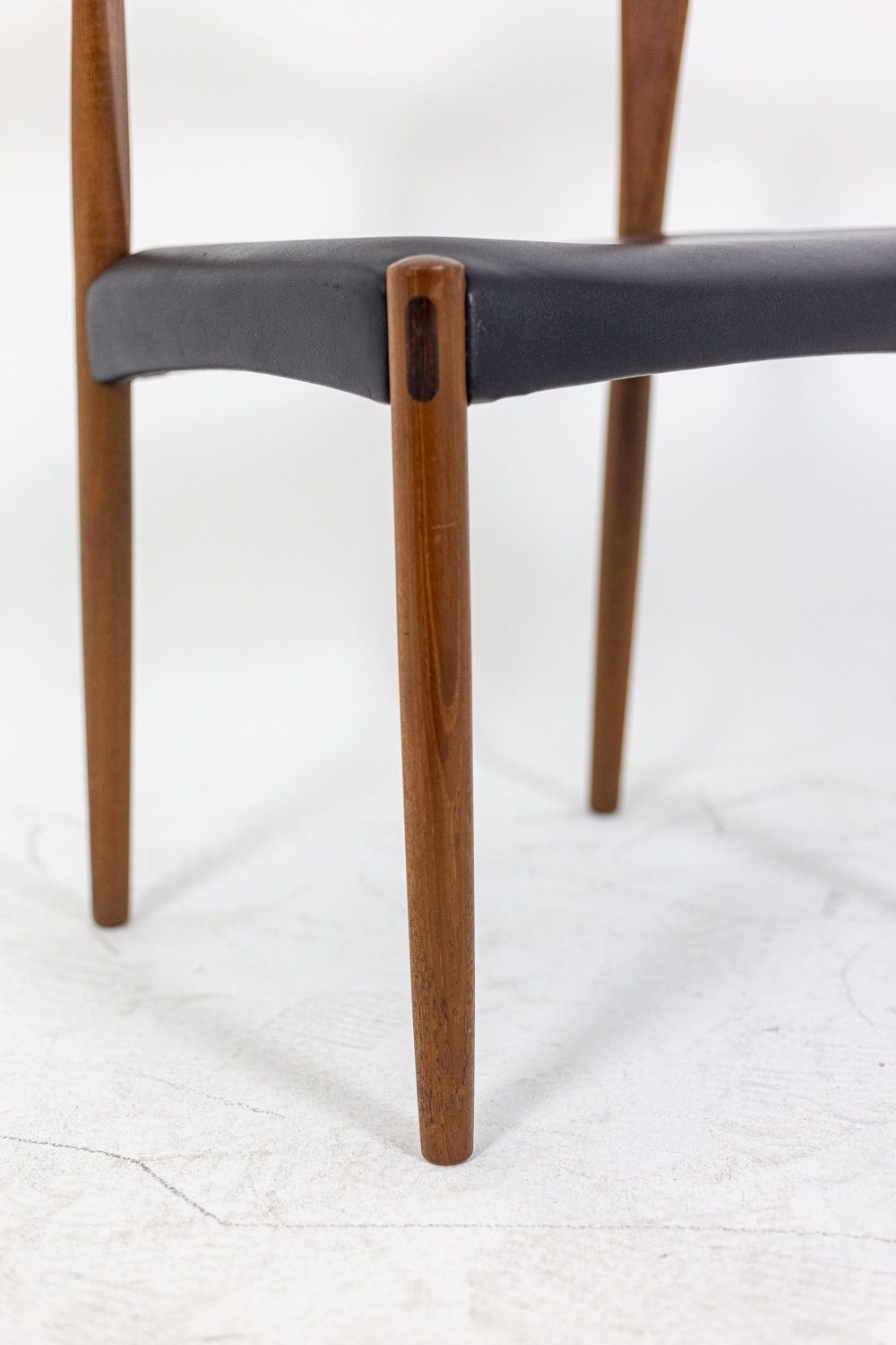 Harry østergaard, Series Of Four "Bull Horn" Teak Chairs, 1950's photo buy