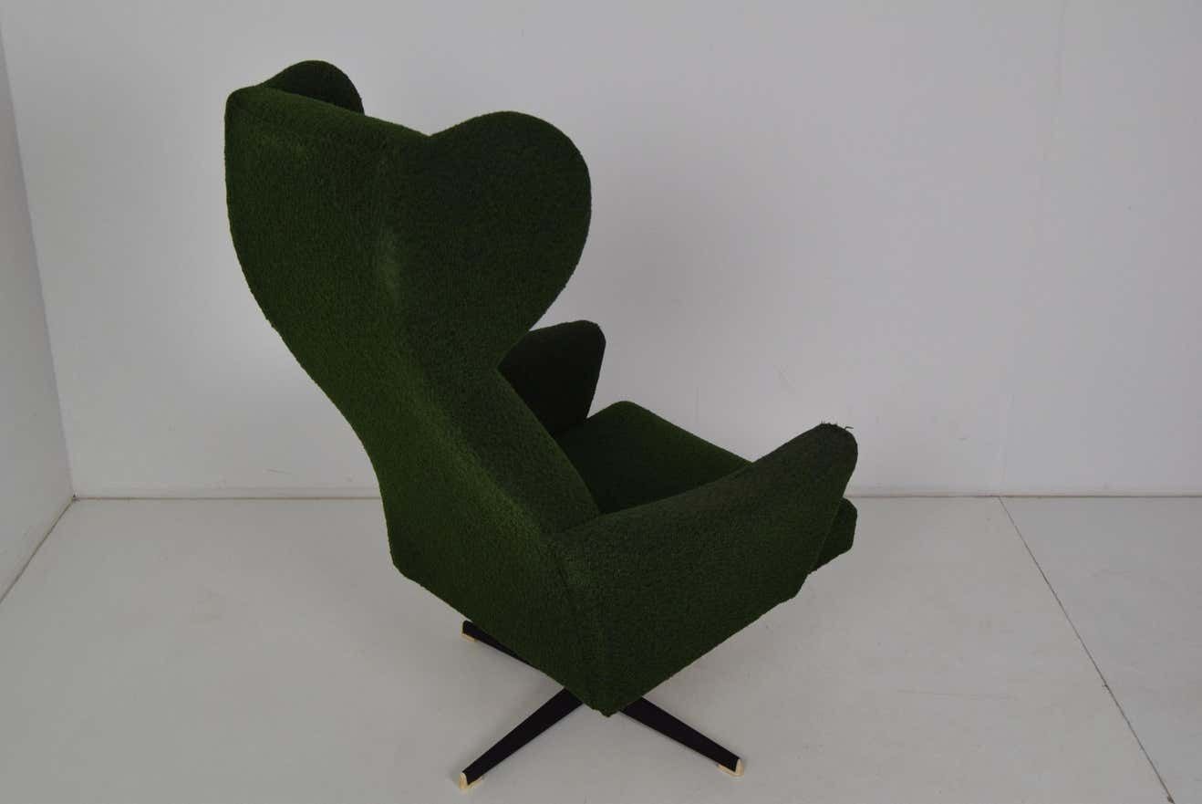 photo for sale Swivel Armchair In The Middle Of The Century,1970's.