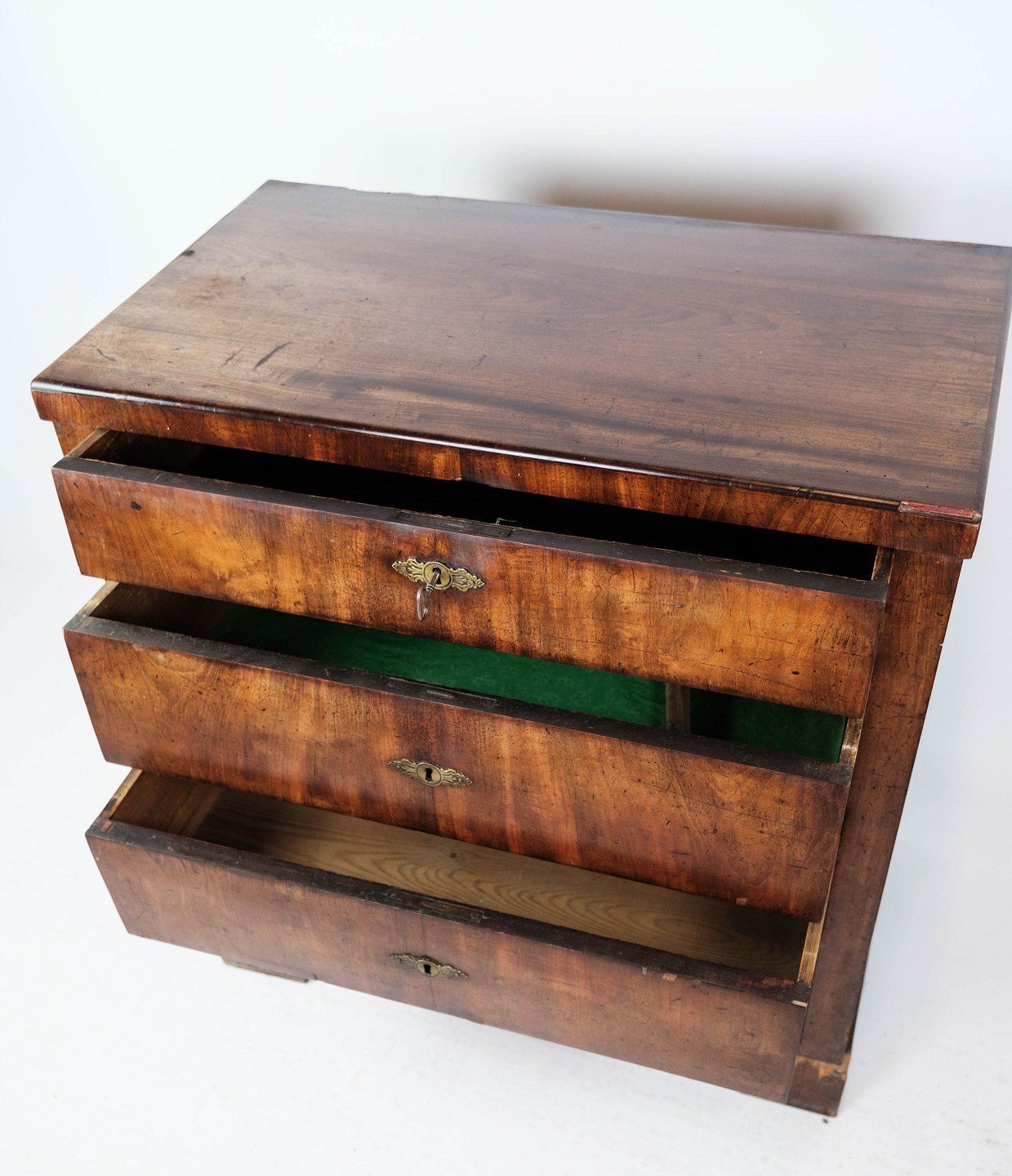 Late Empire Chest Of Drawers With Four Drawers Of Mahogany, From The 1840s. photo 950.0