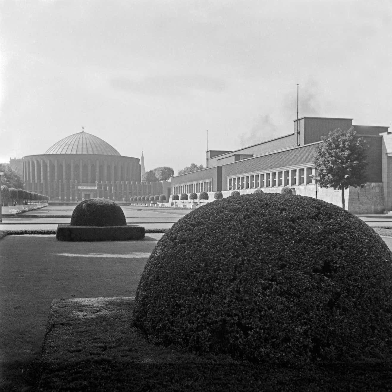 Karl Heinrich Lämmel Duesseldorf Planetarium And Shipping Museum, Germany 1937 Printed Later 1937/2021