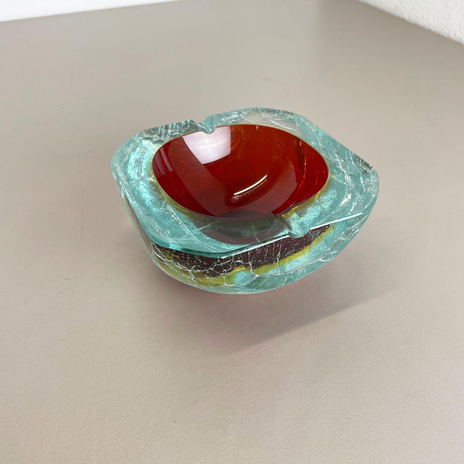 Large Murano Glass Crack Structure Bowl Shells Ashtray Element Italy 1970s photo furniture