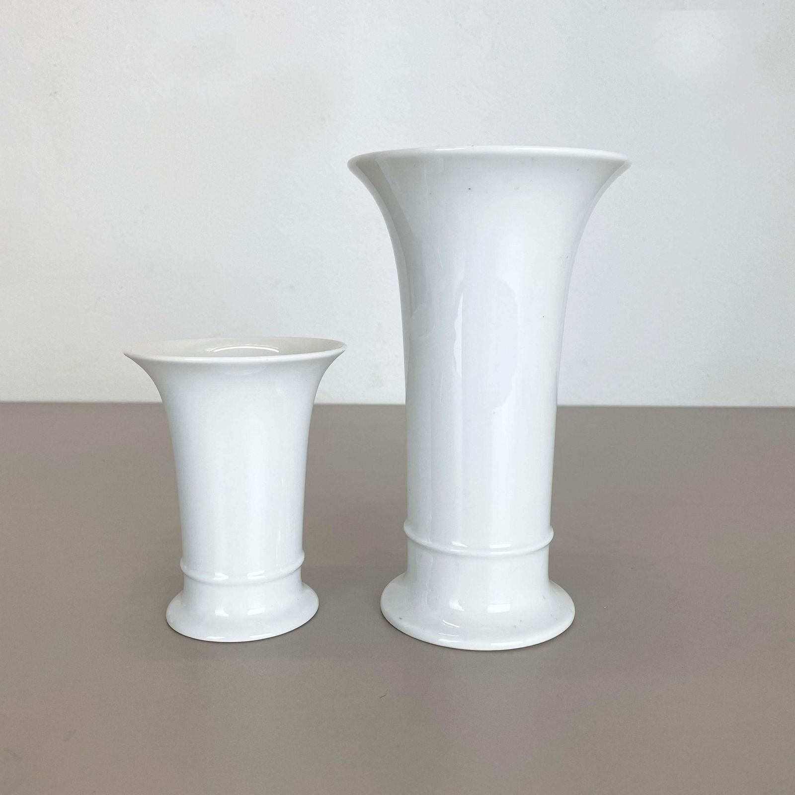 Set Of 2 Original Op Art White Porcelain Vases By Ak Kaiser, Germany, 1970s photo Home Decor