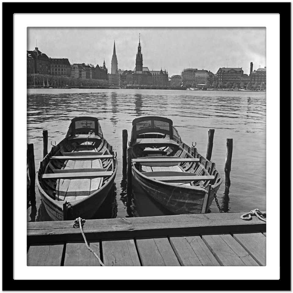Karl Heinrich Lämmel Boats At Quay On Alster View To Hamburg City Hall, Germany 1938, Printed Later 1938/2021 photo Art