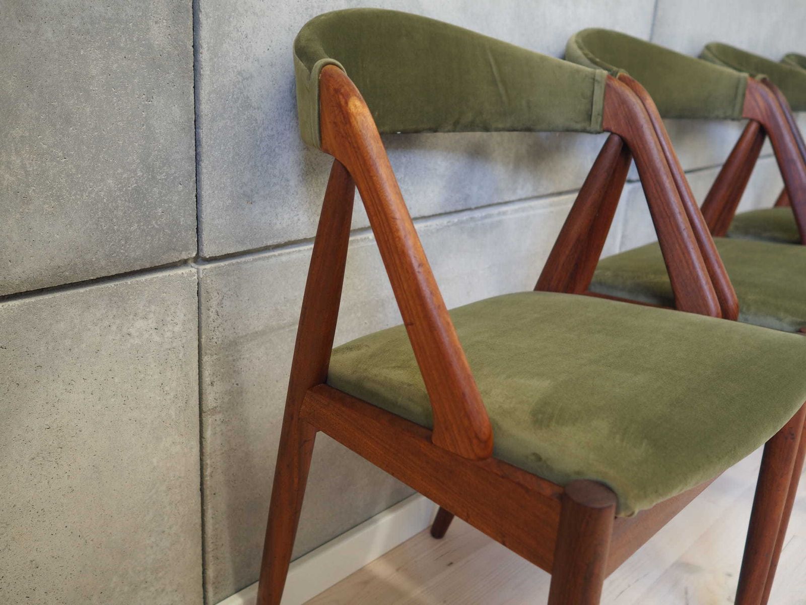 Set Van Vier Vintage Stoelen, Deens Design, Jaren 70, Gemaakt Door Kai Kristiansen photo furniture