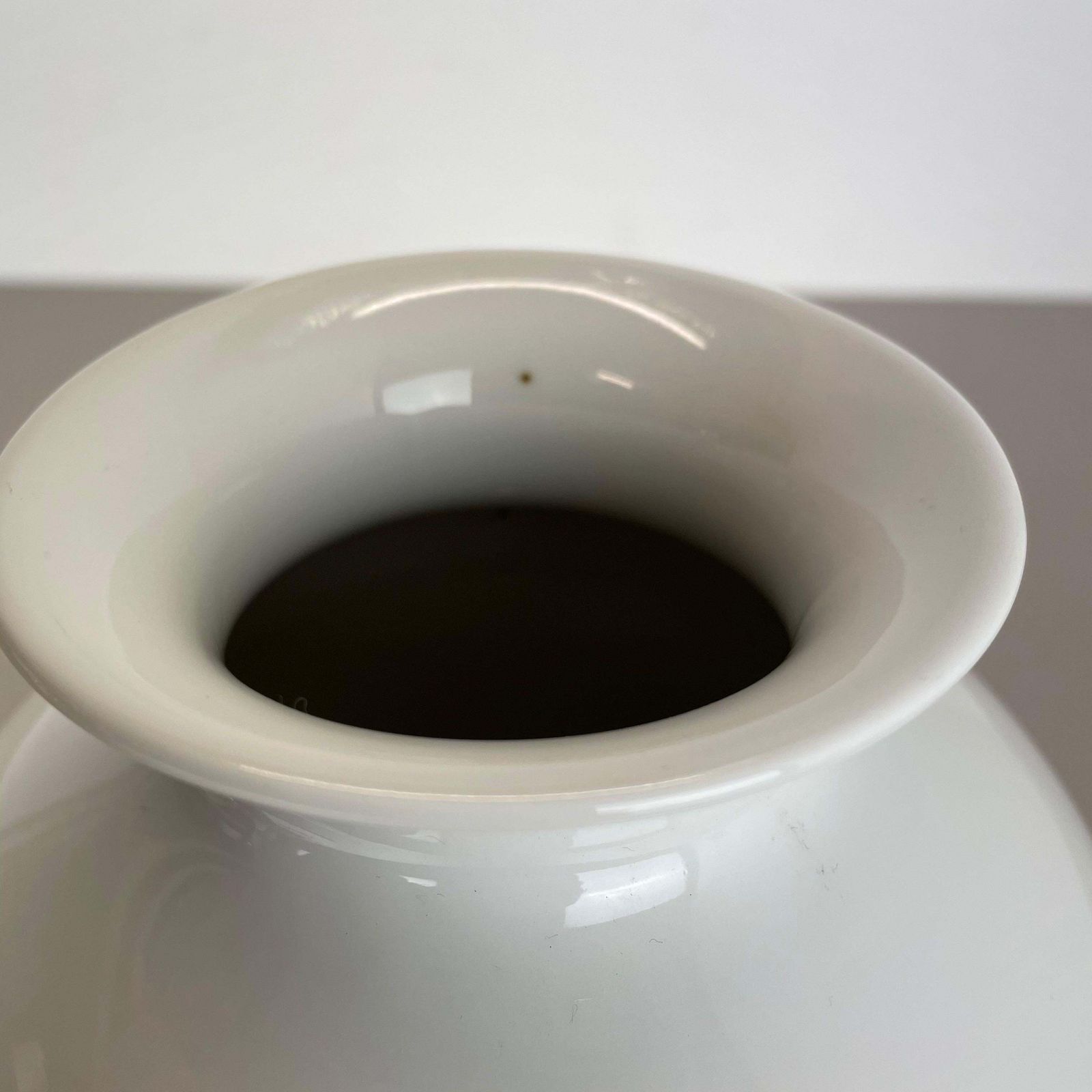photo furniture Large Op Art Vase Porcelain German Vase By Fürstenberg Ceramics, Germany, 1970s