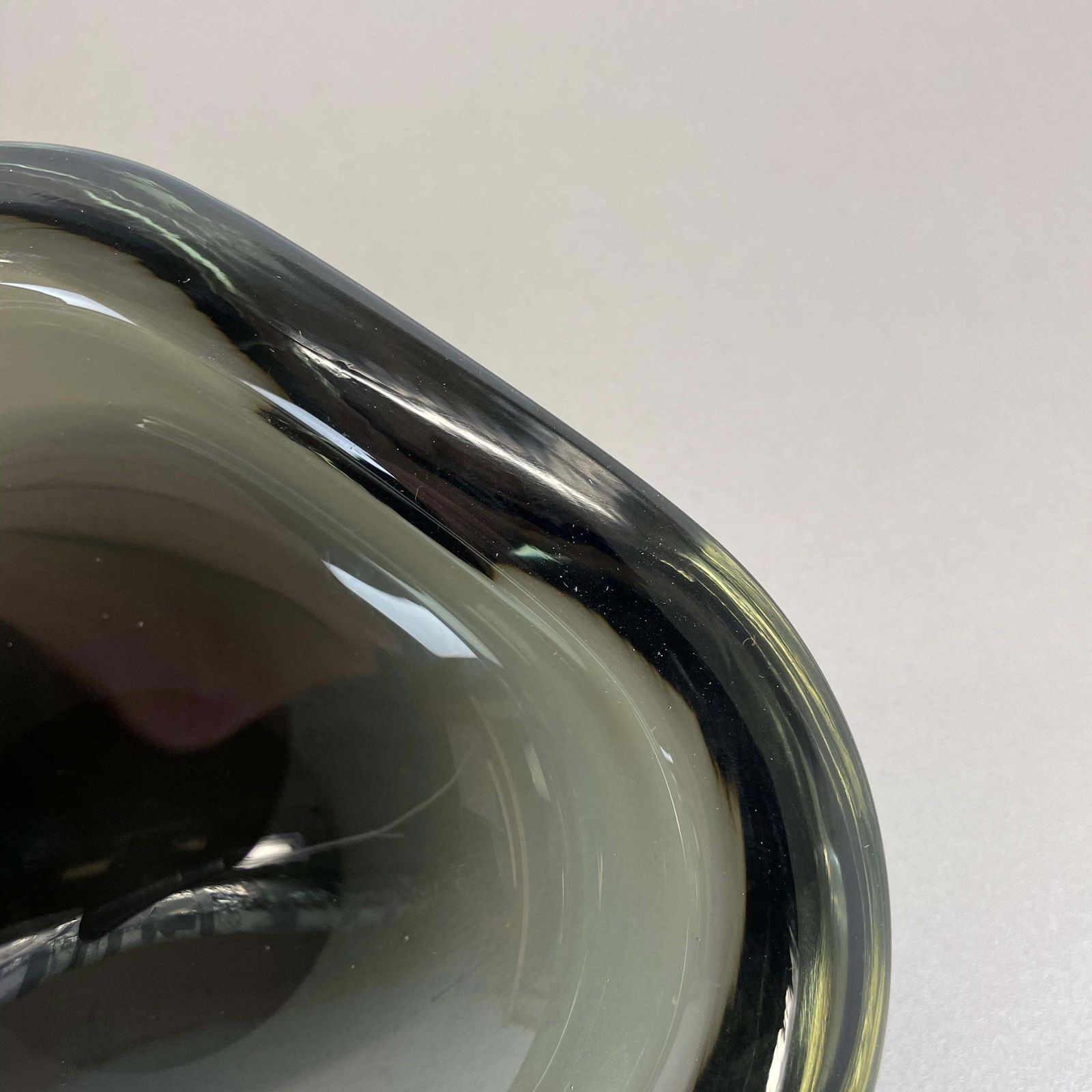 photo vintage New Old Stock 1,2kg Murano Glass Shell Bowl Antonio Da Ros, Cenedese Italy 1960s