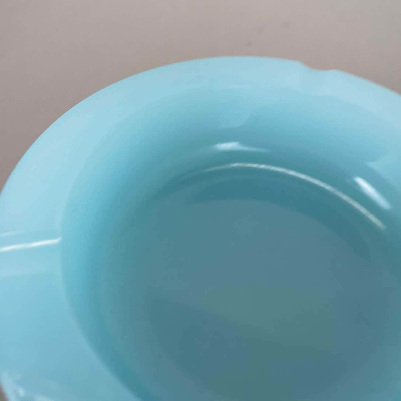 Set Of 2 New Old Stock Murano Opaline Glass Ashtray Shell Bowl By Cenedese, 1960 photo buy