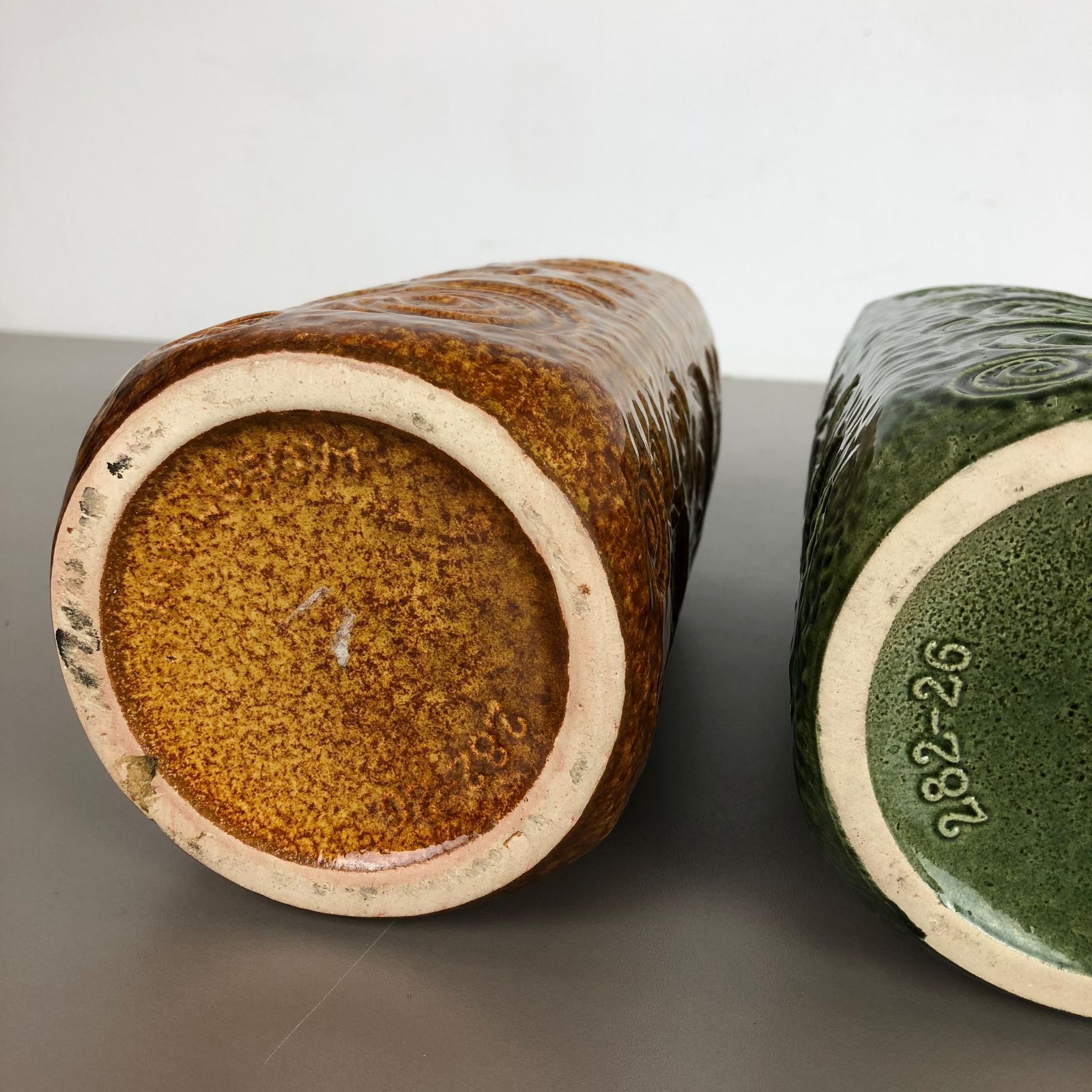 photo vinterior Set Of Two Pottery Fat Lava Vases Jura "282 26" Made By Scheurich, Germany 1970s
