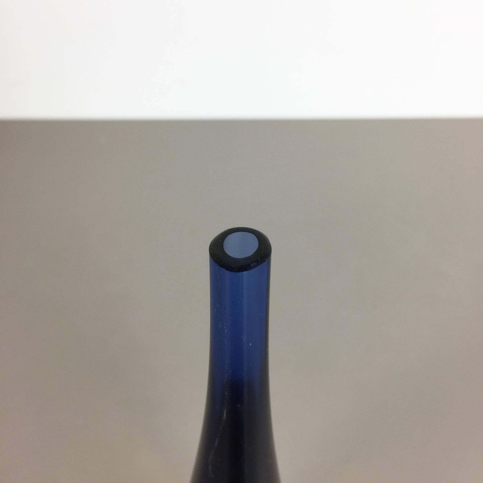 Small 1960s Murano Glass Sommerso Single Stem Vase By Flavio Poli, Italy photo vintage