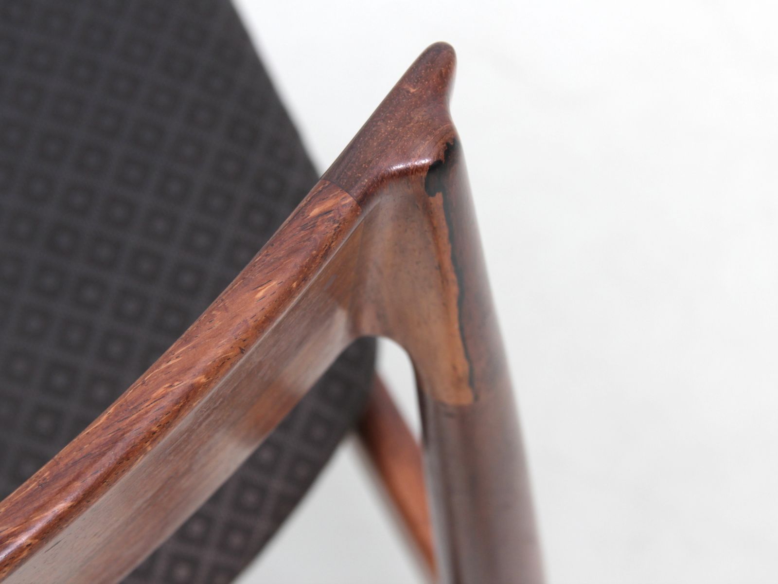 Mid Century  Modern Scandinavian Set Of 4 Chairs In Teak By Harry Rosengren Hansen photo furniture