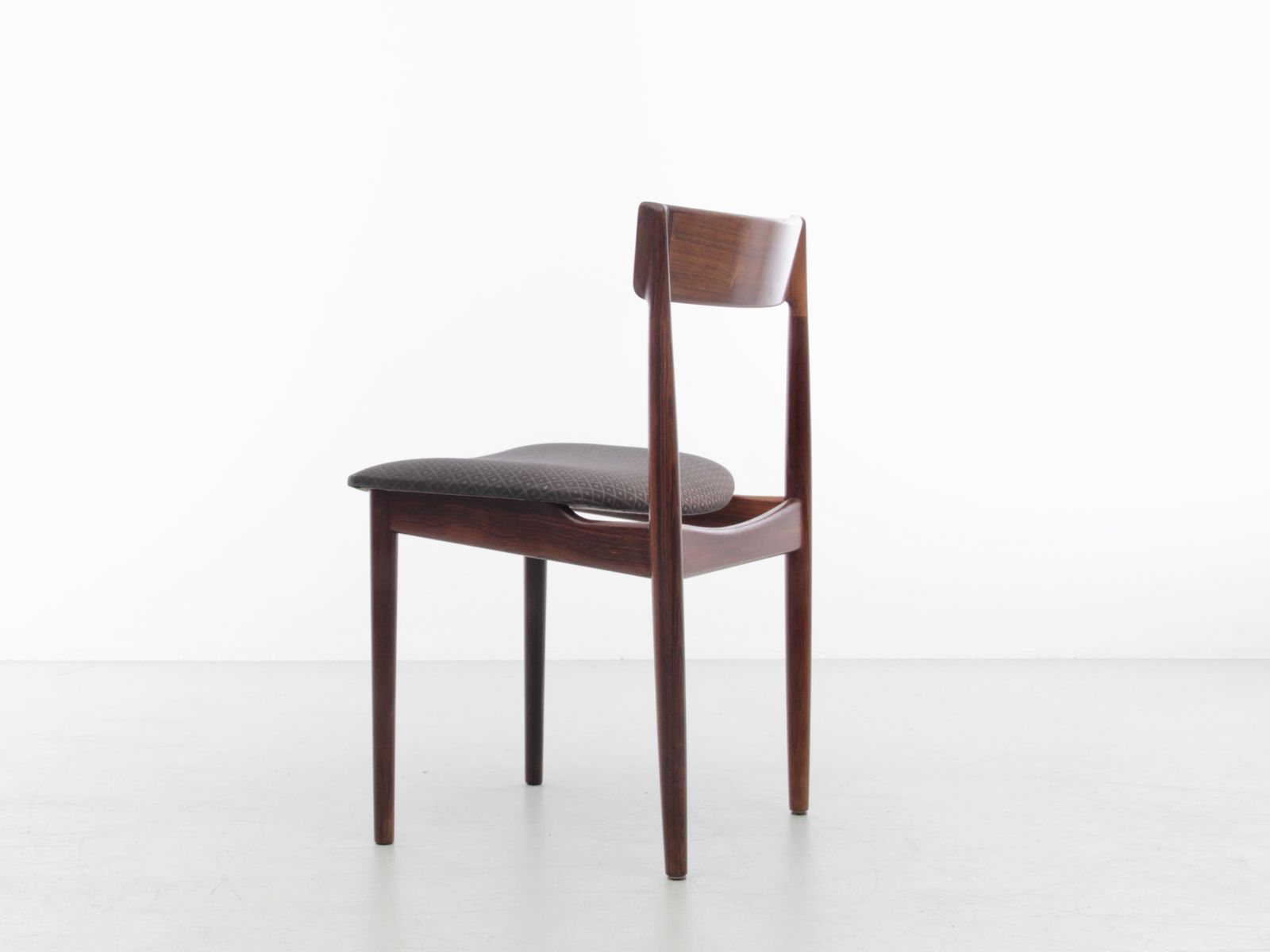 Mid Century  Modern Scandinavian Set Of 4 Chairs In Teak By Harry Rosengren Hansen photo Furniture