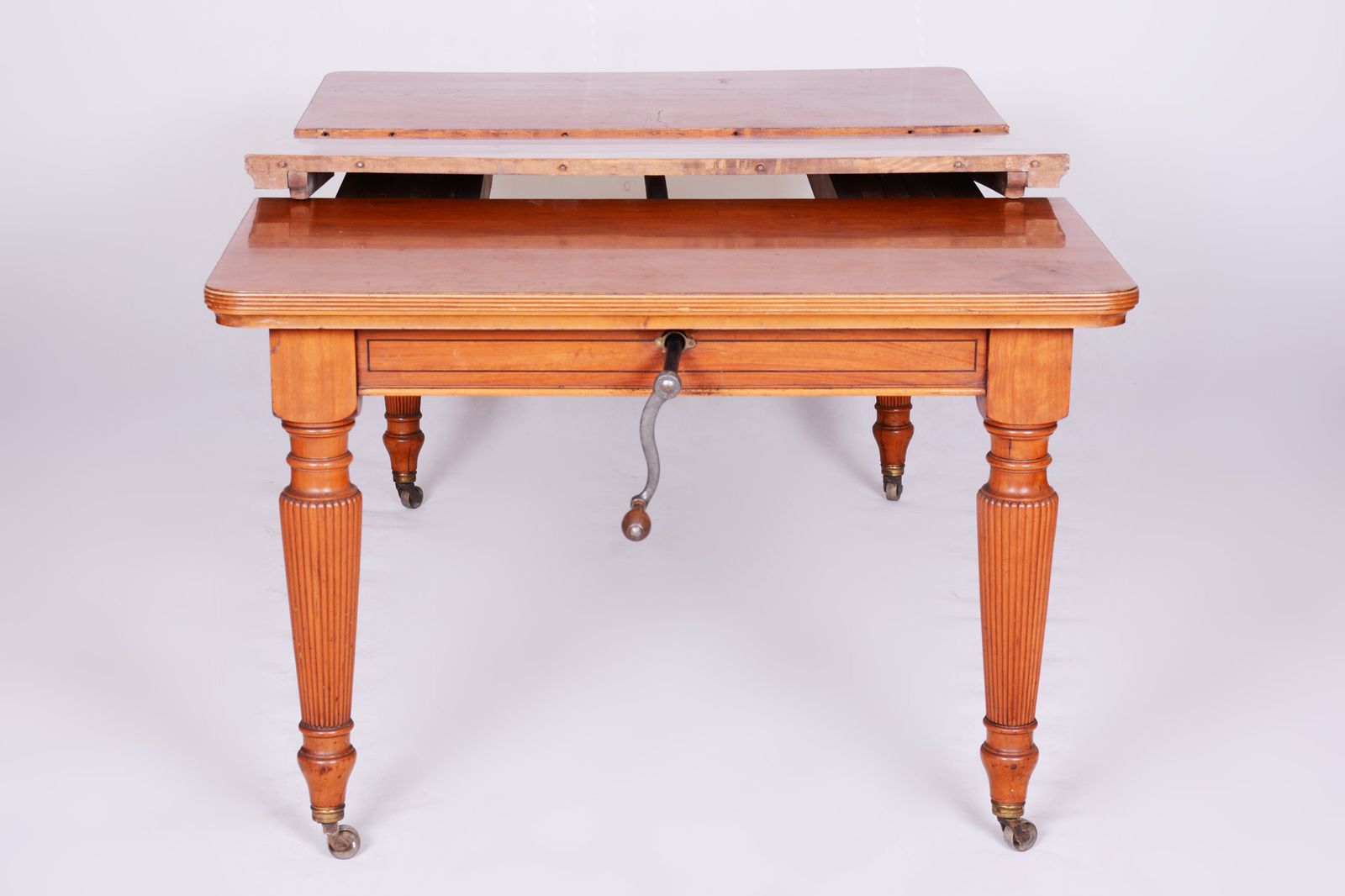 photo vintage 19th Century Original British Dining Room Set With 12 Chairs, Satin Wood