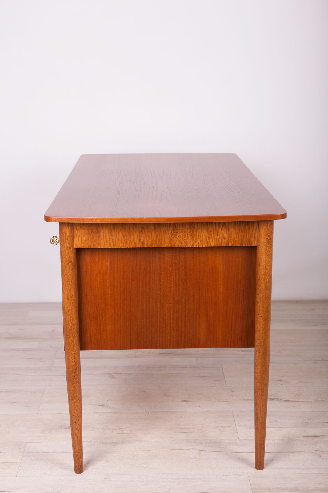 photo vinterior Mid Century Freestanding Teak Desk, 1960s