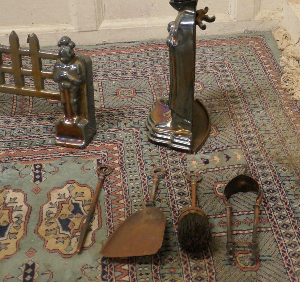 1930's Enamelled Knight Fireside Companion Set And Matching Fender photo 330.0
