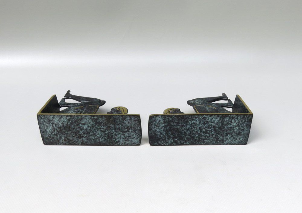 Reading Girl Bookends In Brass With Black Green Patina, 1950s, Set Of 2 photo vinterior