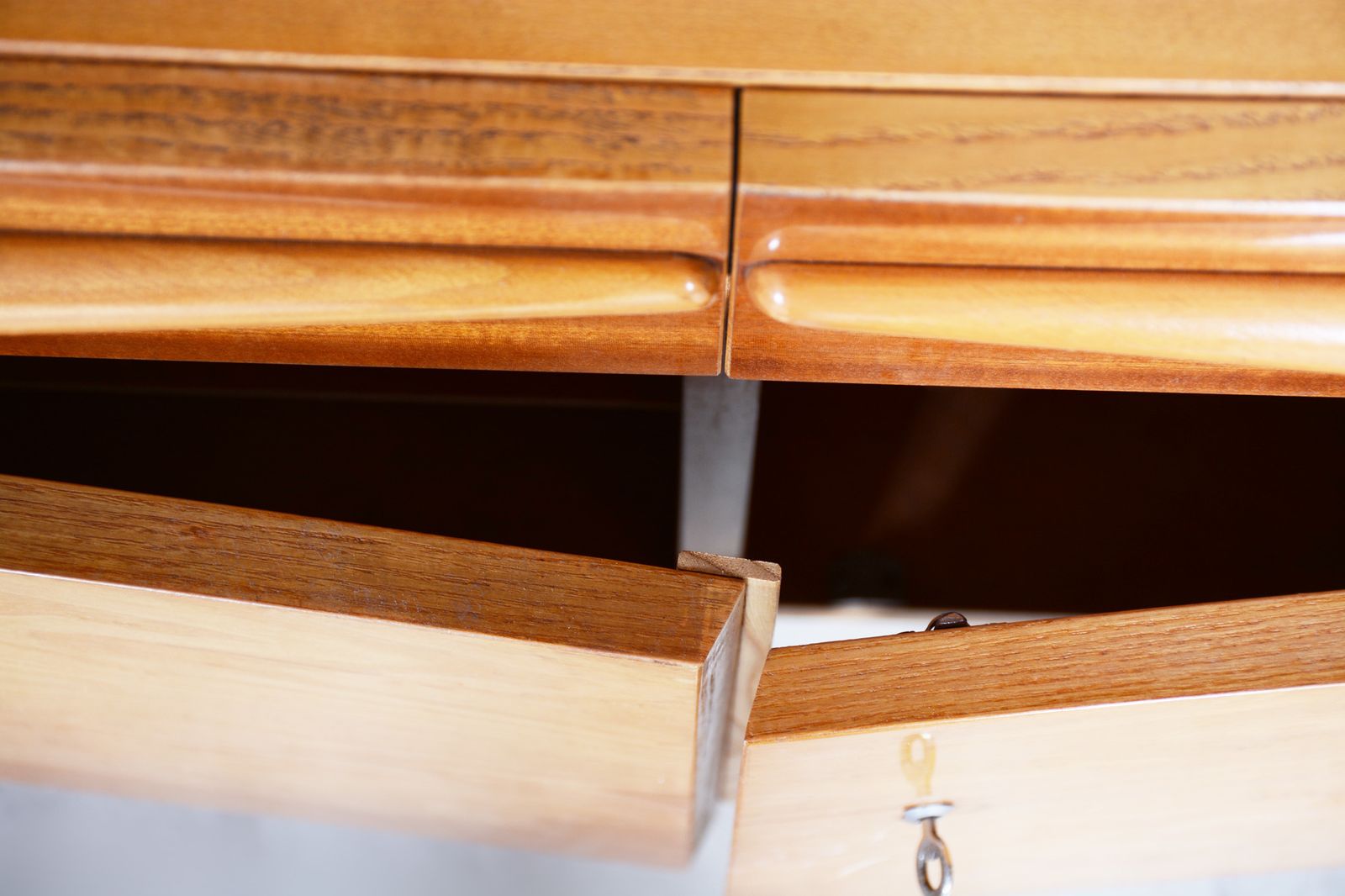 Czech Oak Mid Century Sideboard, 1950s, Well Preserved, Ash And Mahogany photo 620.0