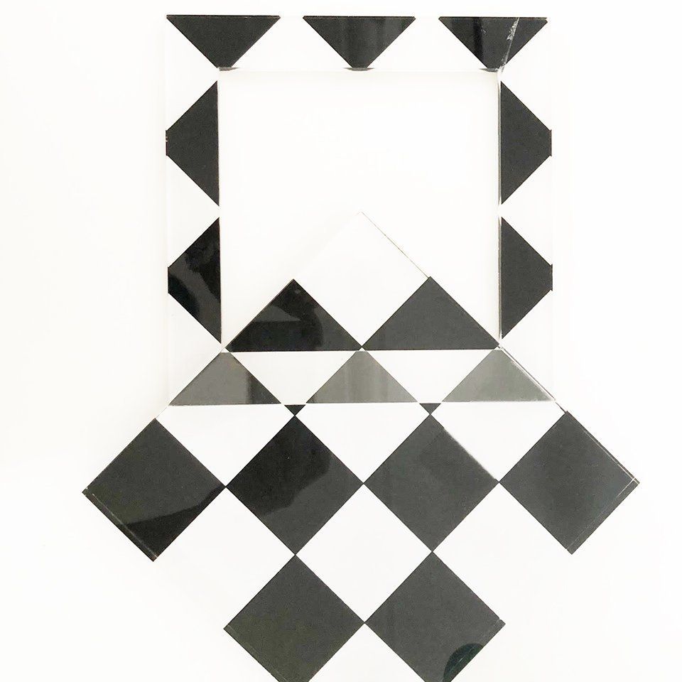 Plexiglass Chessboard, 1970s, Vintage photo vinterior