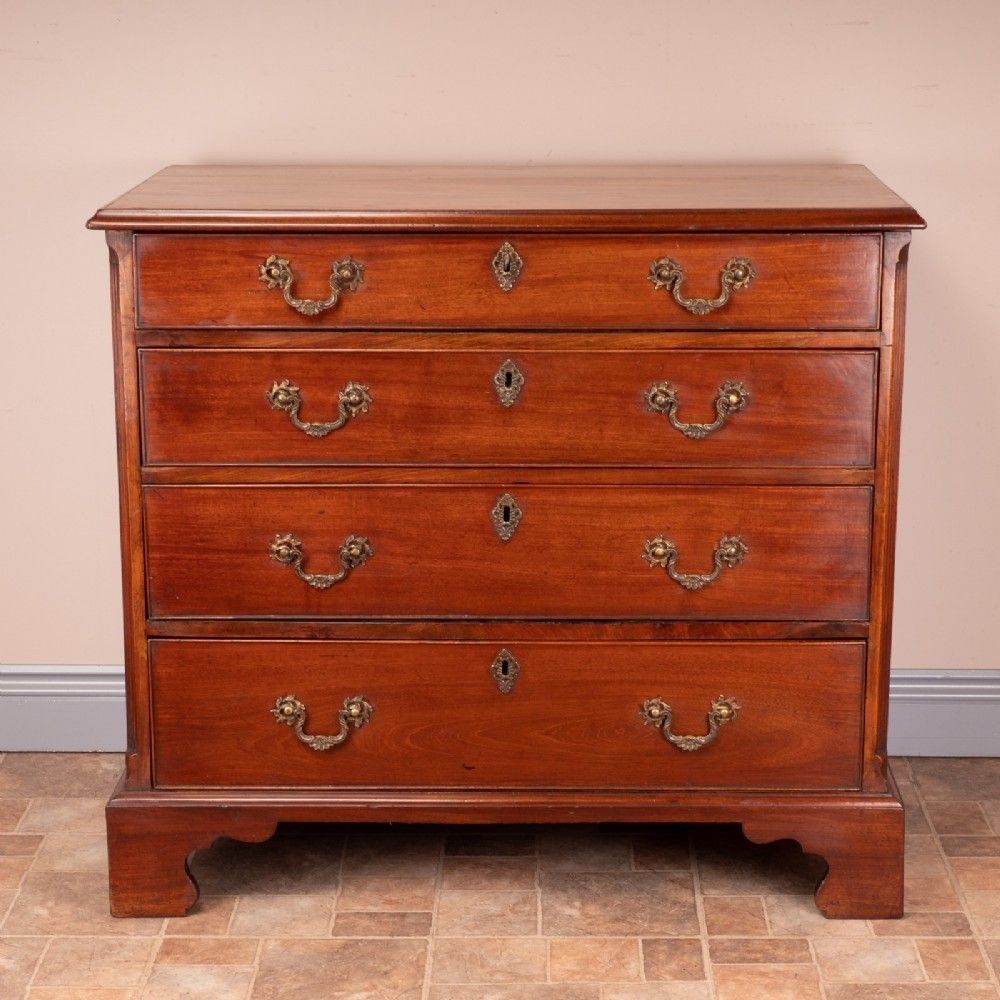 949.0 Small 19thc Mahogany Chest Of Drawers photo