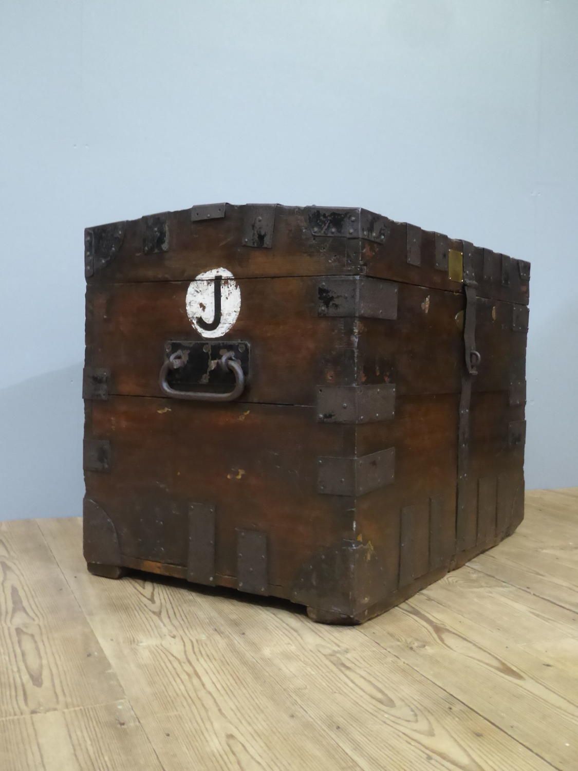 Early 19th C Banded Oak Silver Trunk photo 345.0