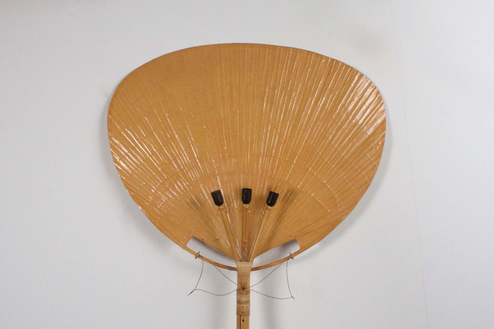 Very Large ‘Uchiwa’ Floor Lamp By Ingo Maurer For M Design, 1977 photo Lighting