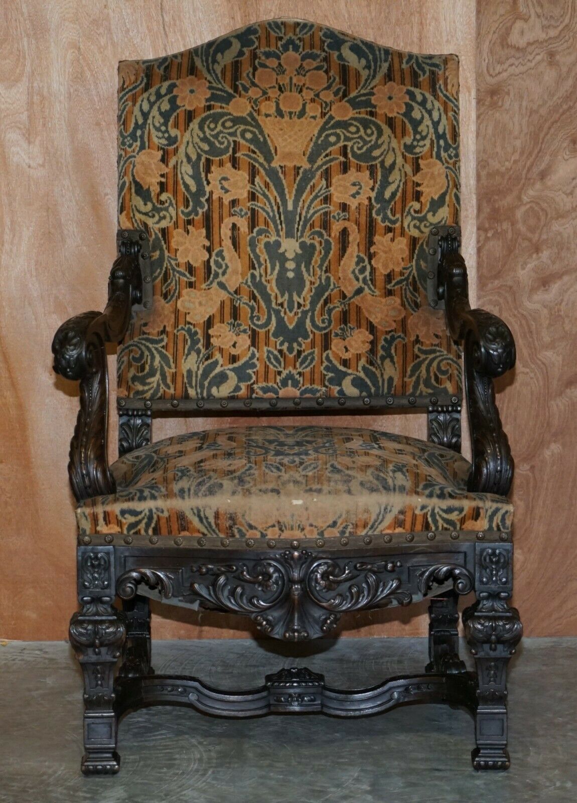 Stunning Pair Of Hand Carved Italian Walnut Antique Circa 1860 Throne Armchairs photo for sale