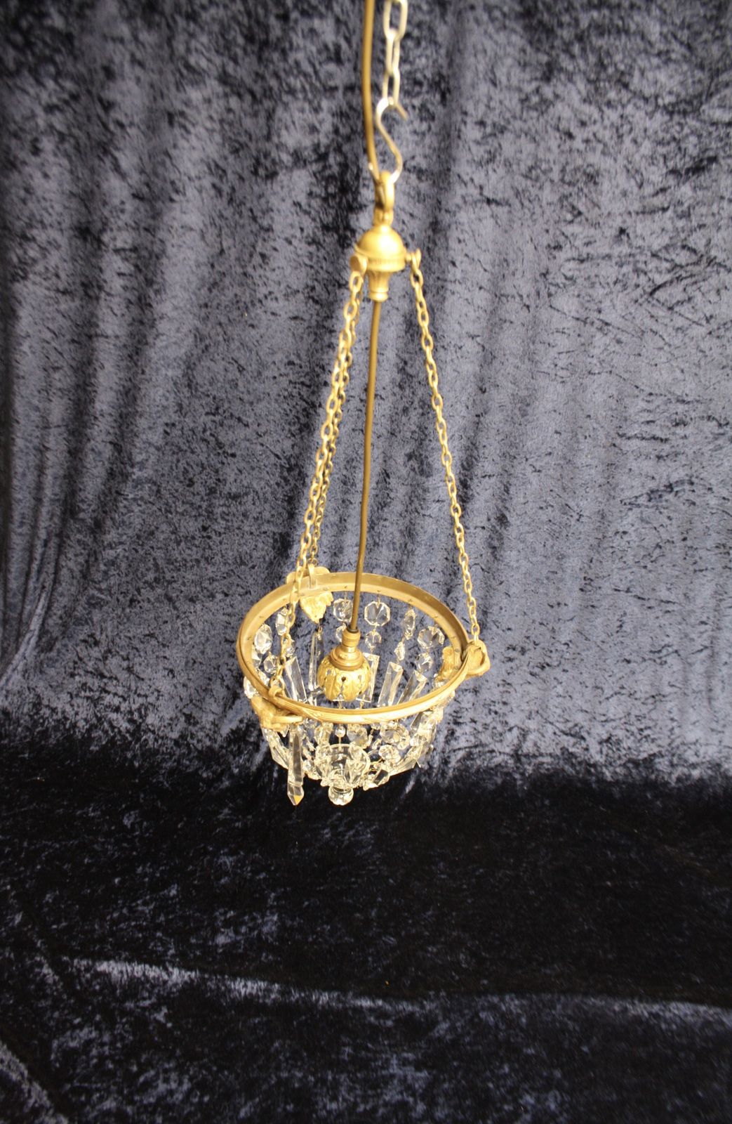 Early 20th Century Chandelier With Ramsheads photo furniture