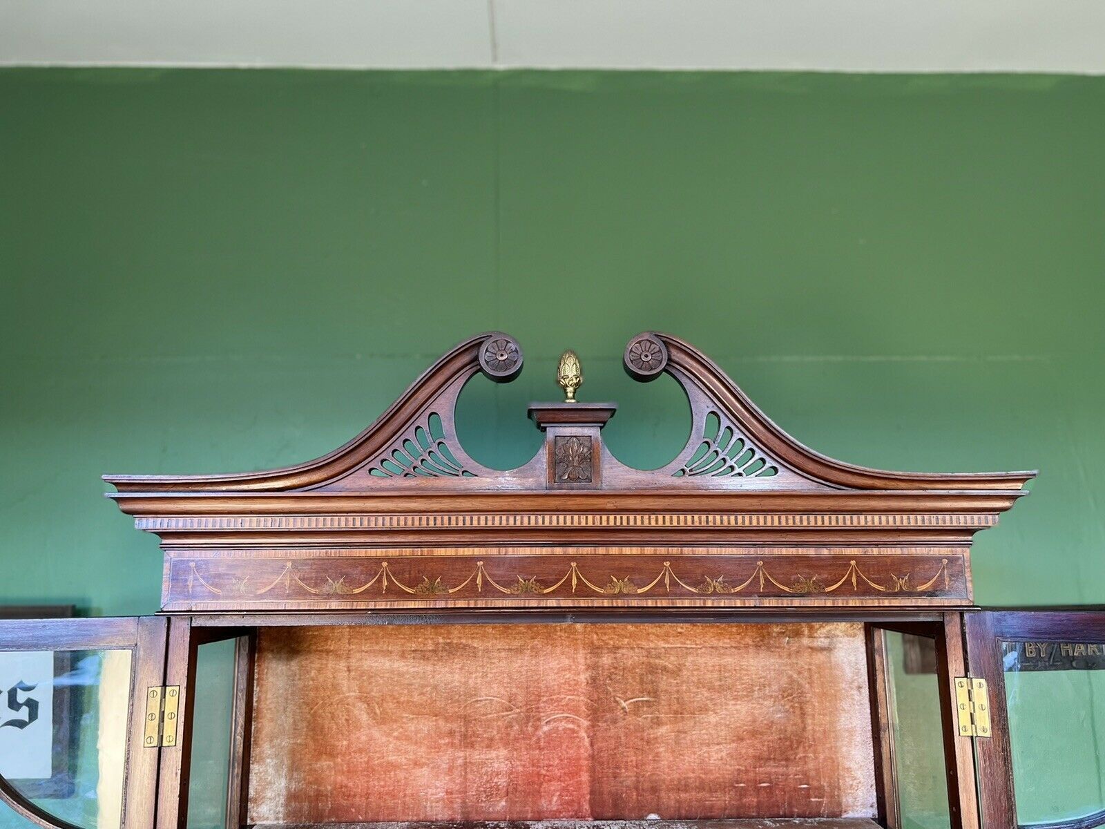 Superb Top Quality Sheraton Revival Inlaid China Cabinet. photo 1850.0