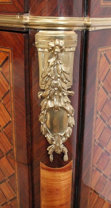 photo furniture Marquetry Chest Of Drawers, 1800s