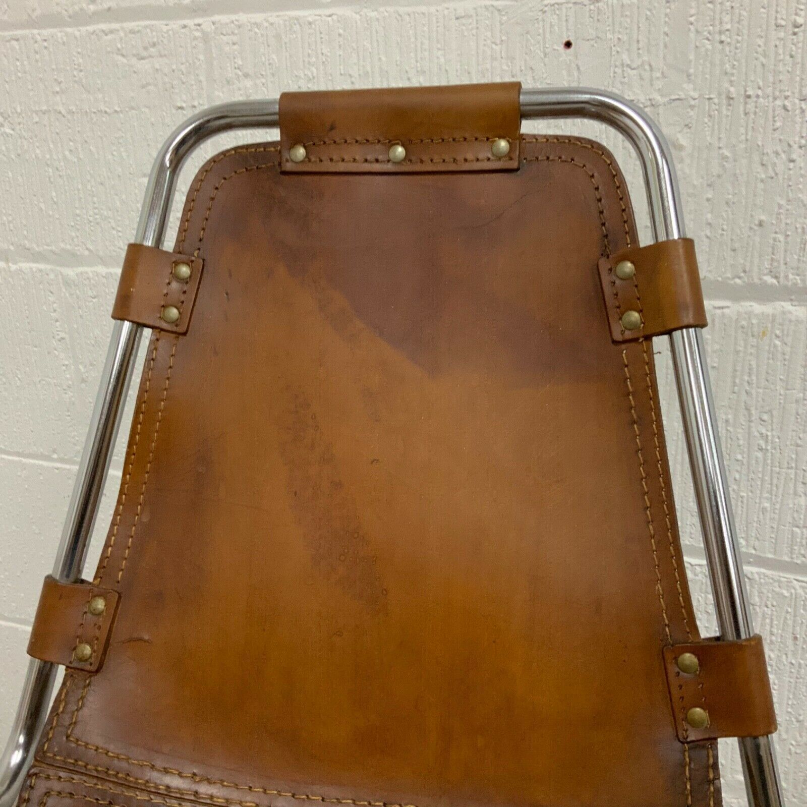 photo furniture Les Arcs Dining Chairs Charlotte Perriand Leather Set Of Four Cassina 1970s