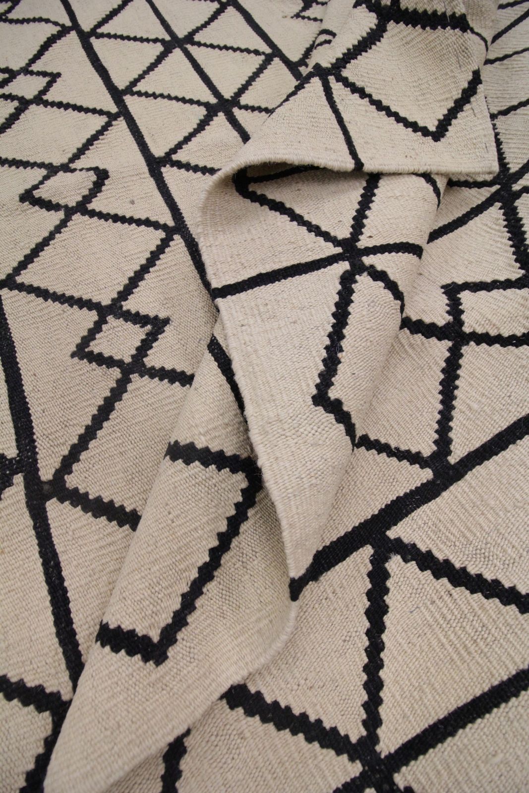Scandinavian Rug Style Handmade Kilim Cream Black Geometric Wool Carpet  233x178cm photo for sale