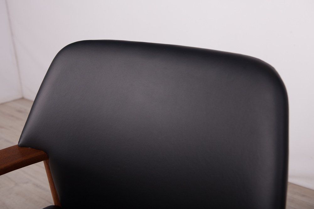 790.0 Mid Century Armchair By A. B. Madsen & E. Larsen For Fritz Hansen, 1950s photo