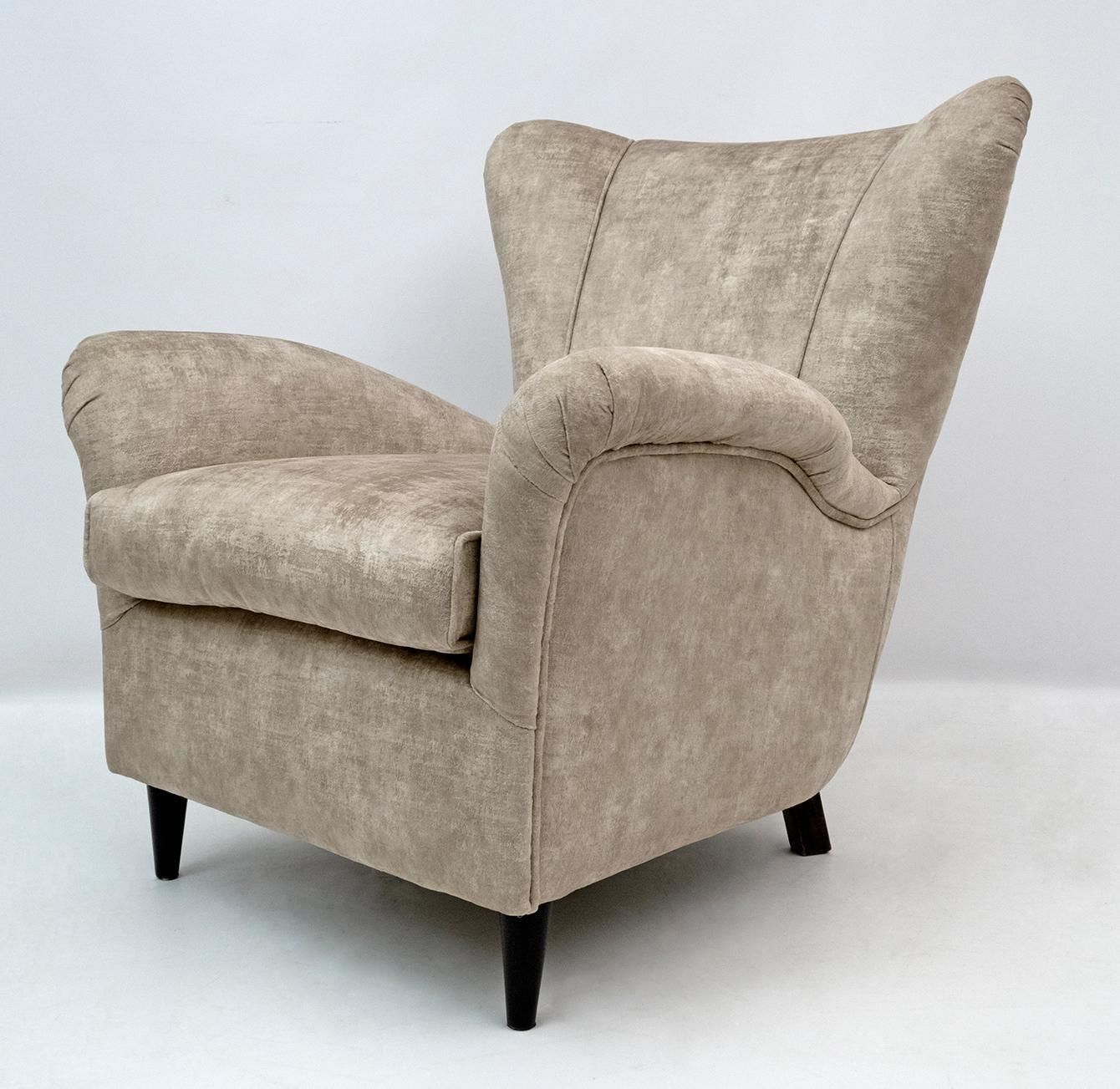 photo furniture Pair Of Gio Ponti Mid Century Modern Italian Vintage Velvet Armchairs For Isa