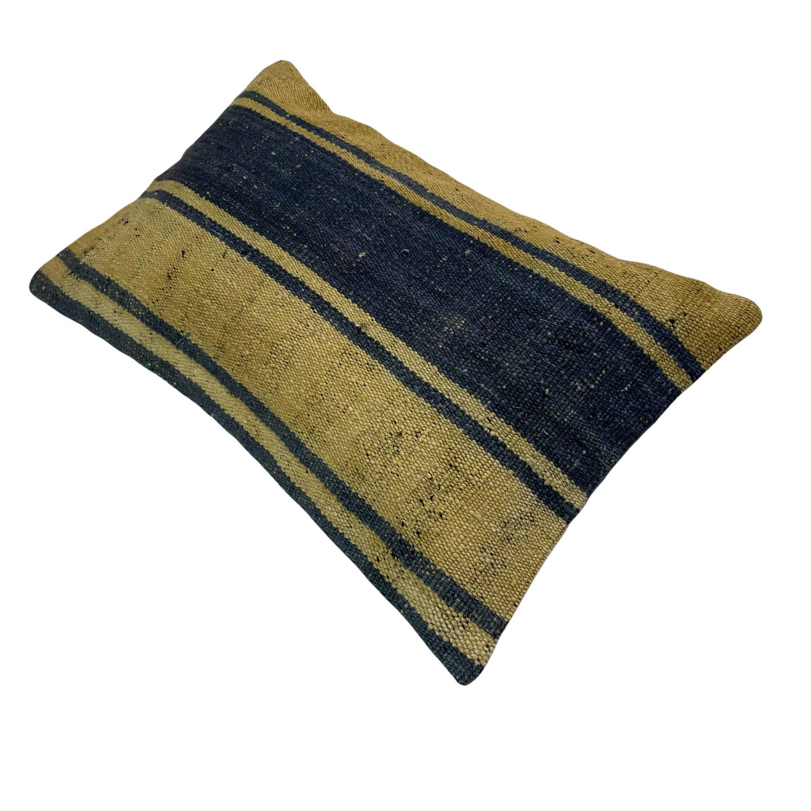 Kelim Kissen, Boho Kissen, Boheme Living Kissen, Kelim Sitzkissen,Großer Handgemachter Kissenbezug photo furniture
