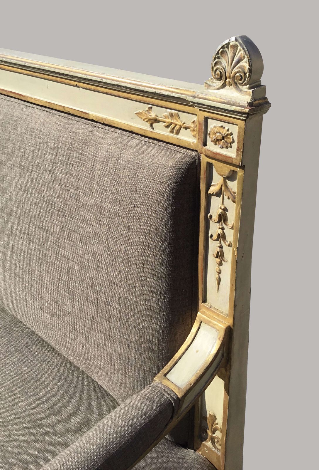 photo vintage C19th Italian Neoclassical Settee Sofa