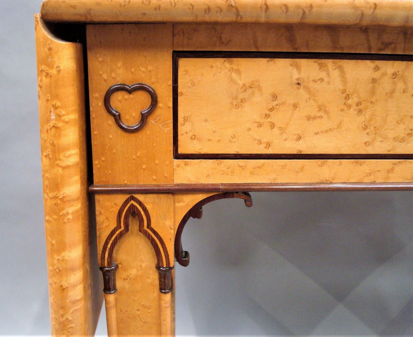photo furniture Charles X Birds Eye Maple Sofa Table