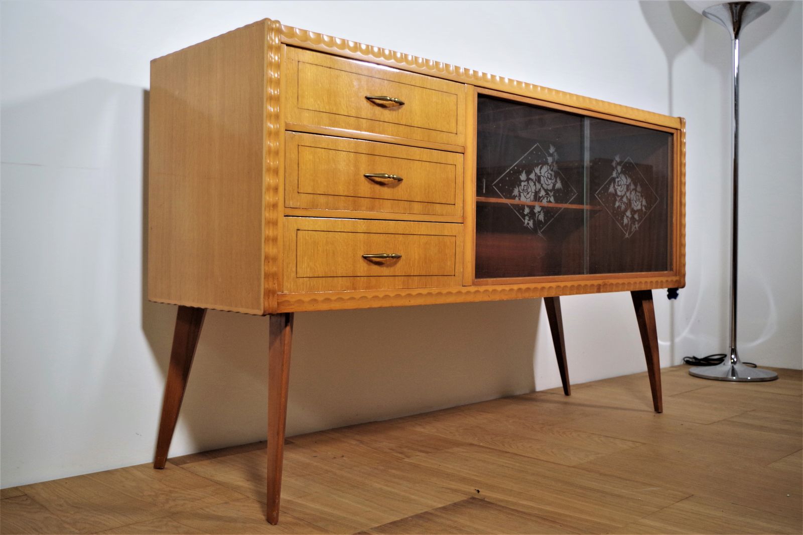 Living Room Set Table And Chairs, 40s Wooden Sideboards photo for sale