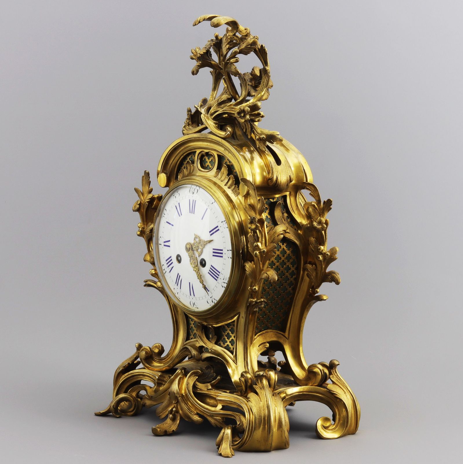 French Gilt Bronze Striking Mantel Clock With Garniture By Vincenti & Cie C.1860 photo vinterior