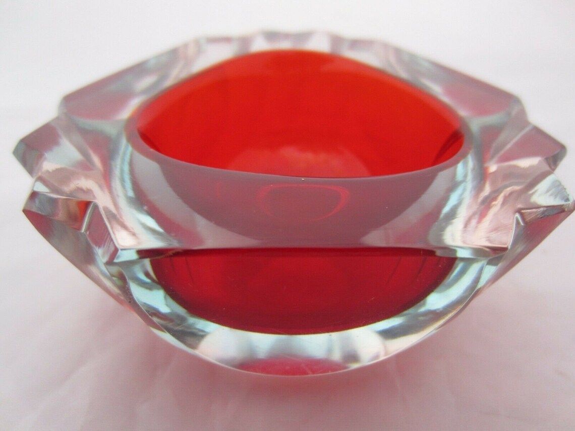 Murano Poli Seguso Era Red In Blue Faceted Sommerso Art Glass Geode Bowl