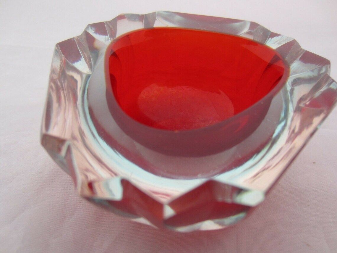 photo furniture Murano Poli Seguso Era Red In Blue Faceted Sommerso Art Glass Geode Bowl