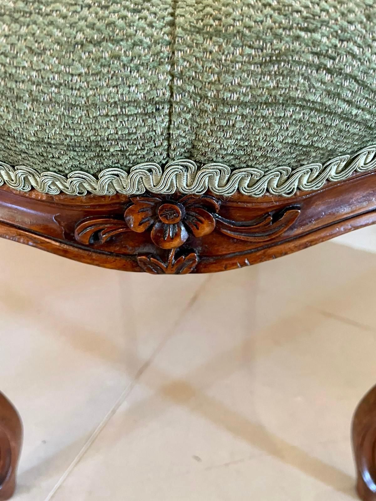 photo furniture Fine Quality Antique Victorian Set Of Four French Carved Walnut Side Chairs
