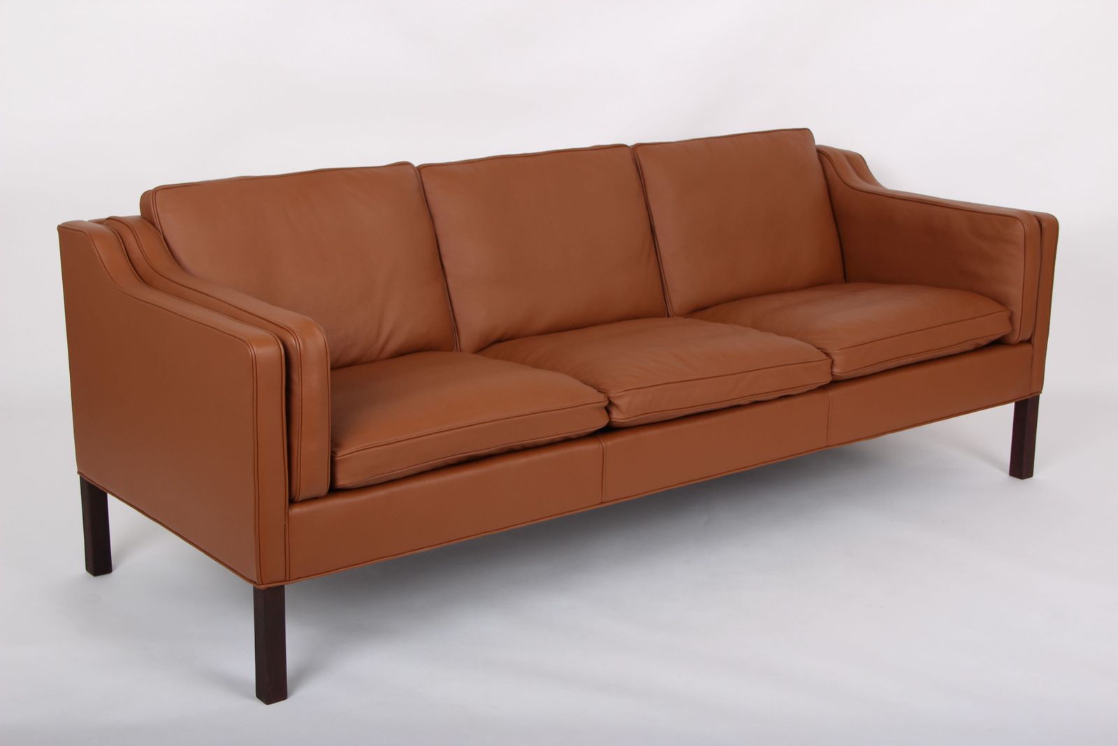 Børge Mogensen, 3 Seat Modell 2213. Brown Leather. Restored. photo 9900.0