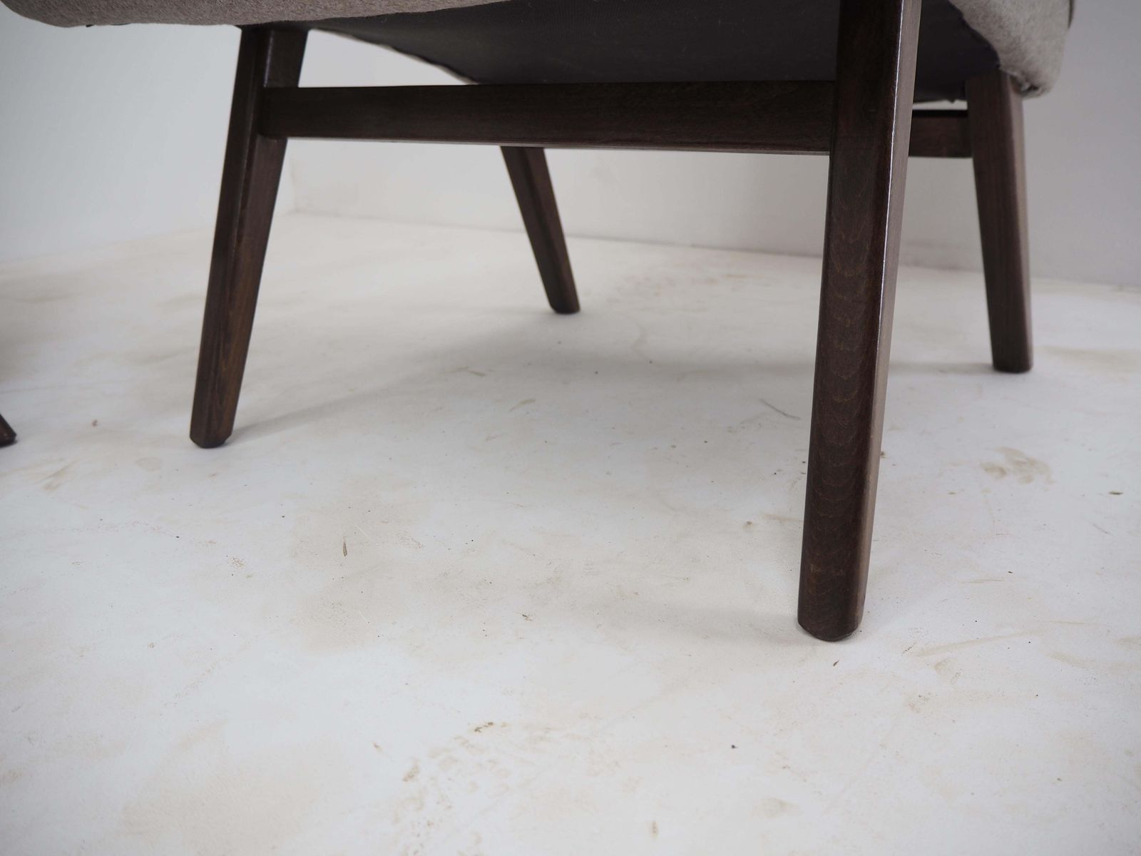 photo buy Paar beukenhouten fauteuils van Ton/Thonet, ca. jaren 1960, Tsjecho-Slowakije