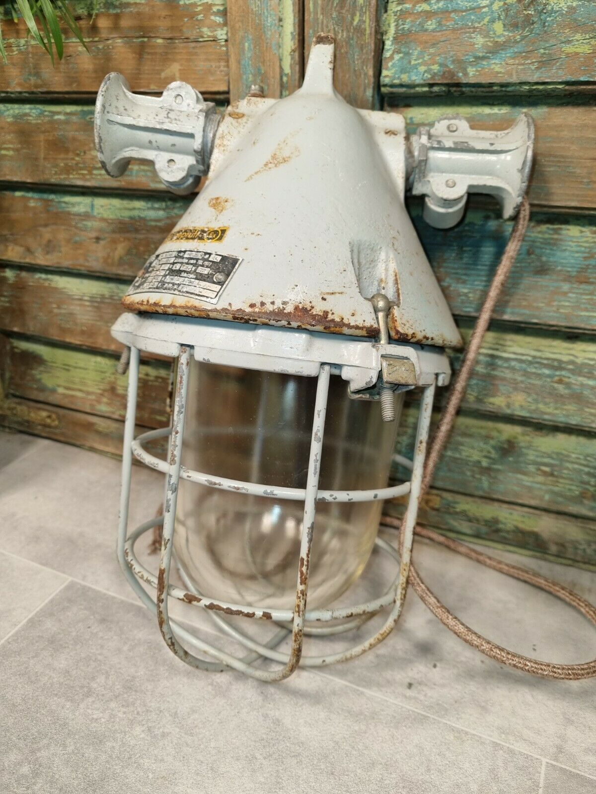 Eow Industrial Factory Explosion Ceiling Hanging Bulk Head Light Lamp photo furniture