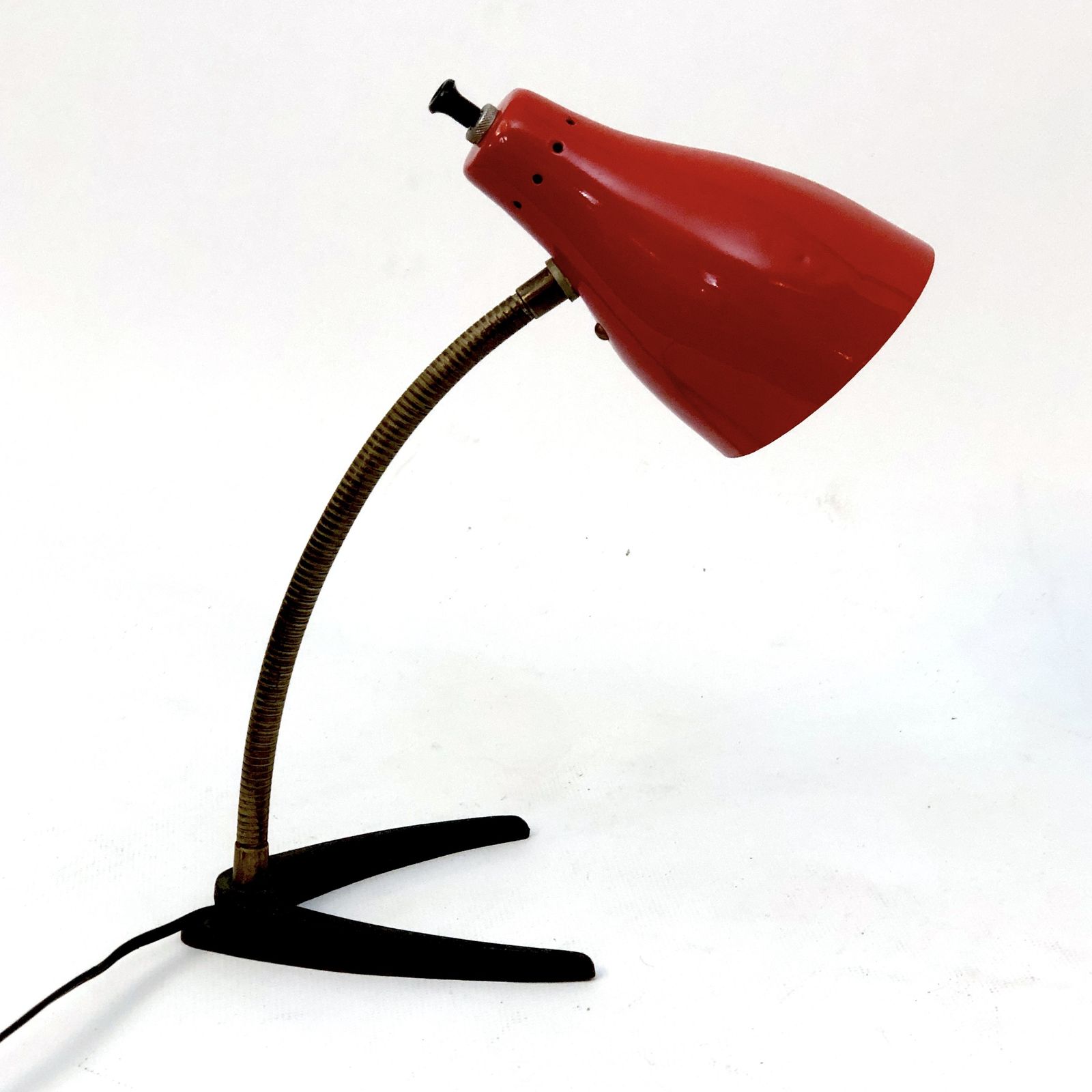 Vintage Italian Brass And Red Lacquer Flexible Table Lamp From 50s photo 850.2