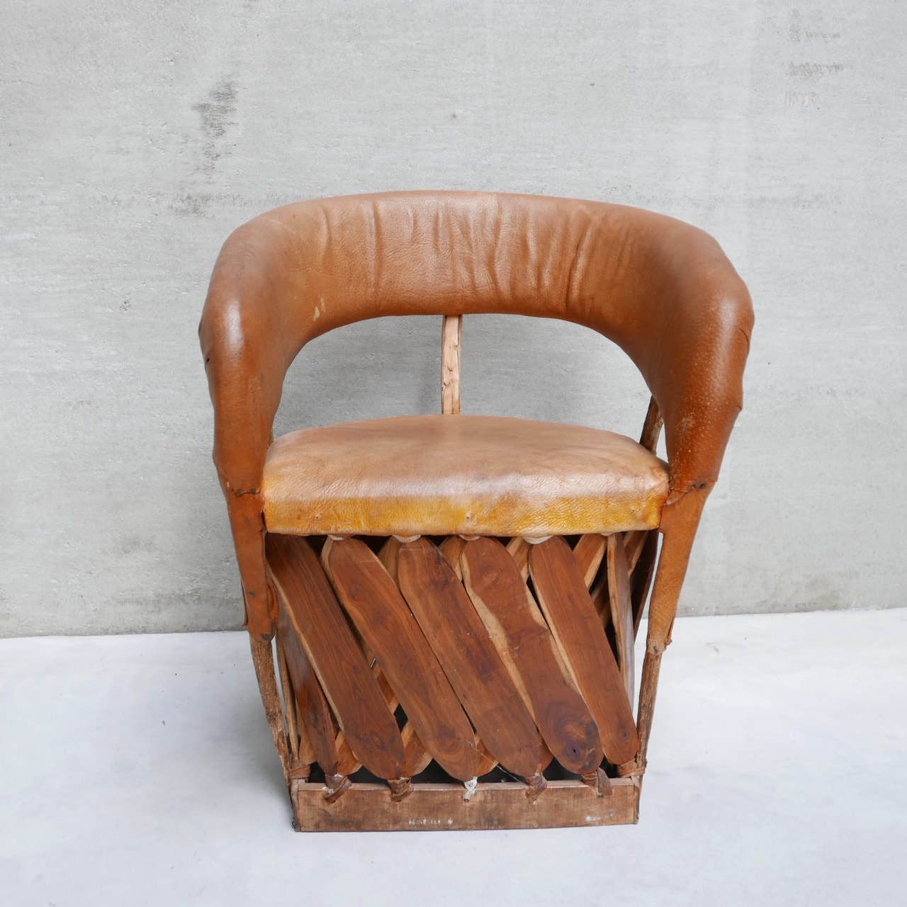 Large Set Of Mid Century Art Populaire Dining Chair And Table Set photo vinterior