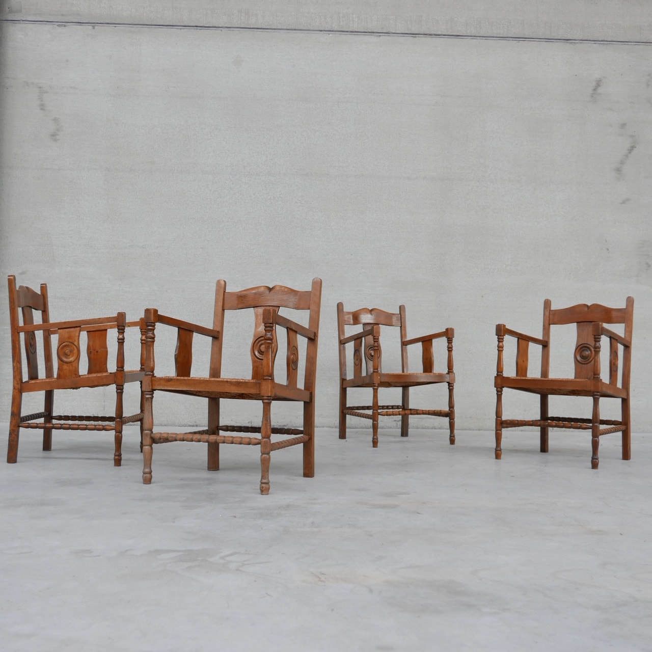 photo furniture Two Pairs Of French Mid Century Rush Oak Armchairs
