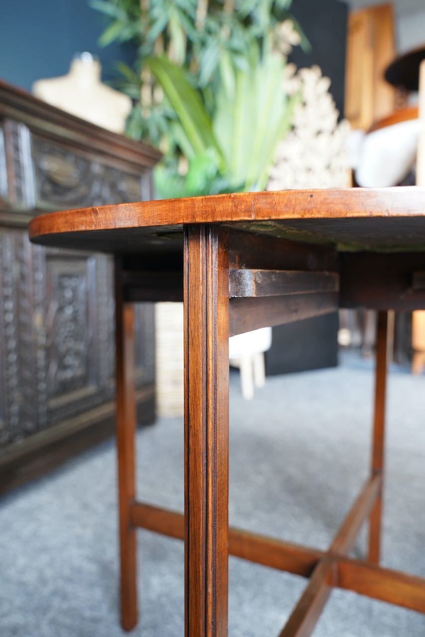 photo vintage Antique Shibayama Inlaid Japanese Nested Tables In Burr Walnut