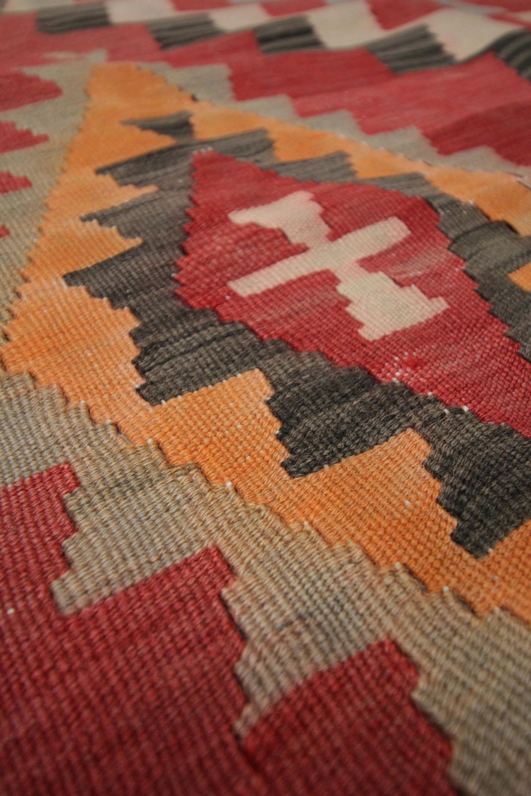 Kilim Traditional Geometric Carpet Area Rug Vintage Red Wool photo Textiles